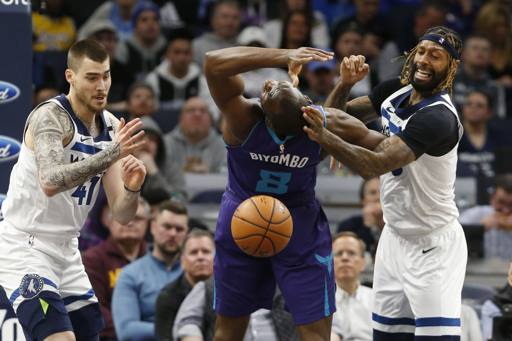 APTOPIX Hornets Timberwolves Basketball